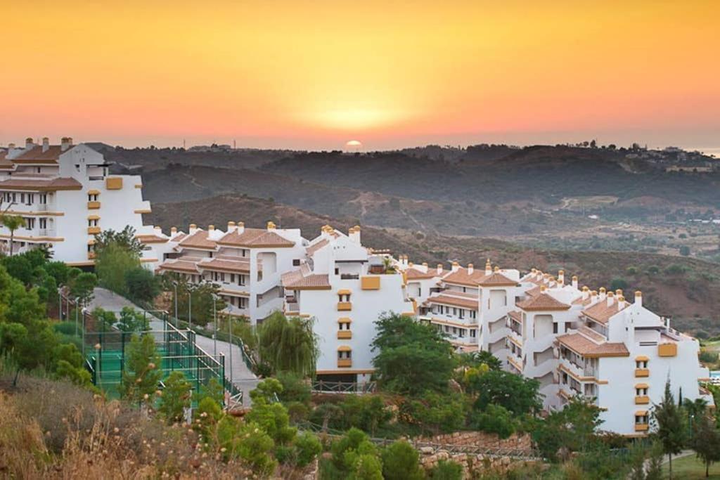 El Casa Blanca - Golf Resort In La Cala De Mijas Exterior photo